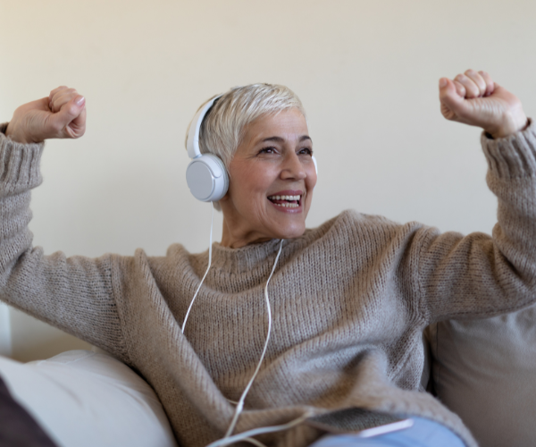 5 maneiras como a música nos torna mais felizes e saudáveis